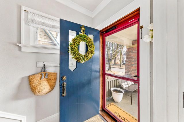 1921 Underwood AVENUE, Wauwatosa, WI 53213