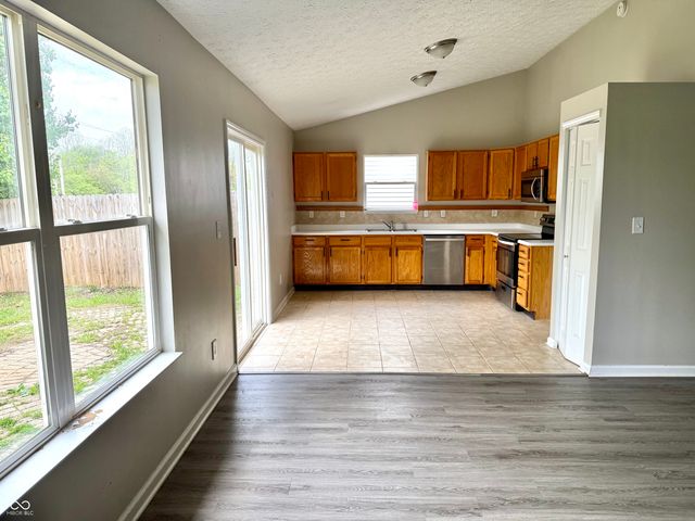 6027 Lakeside Manor Avenue, Indianapolis, IN 46254