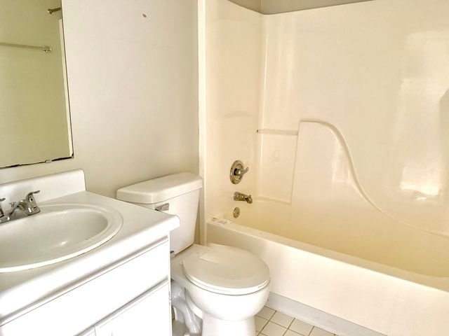 6027 Lakeside Manor Avenue, Indianapolis, IN 46254