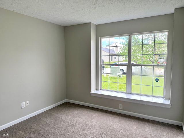 6027 Lakeside Manor Avenue, Indianapolis, IN 46254