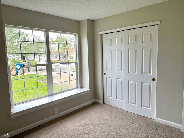 6027 Lakeside Manor Avenue, Indianapolis, IN 46254