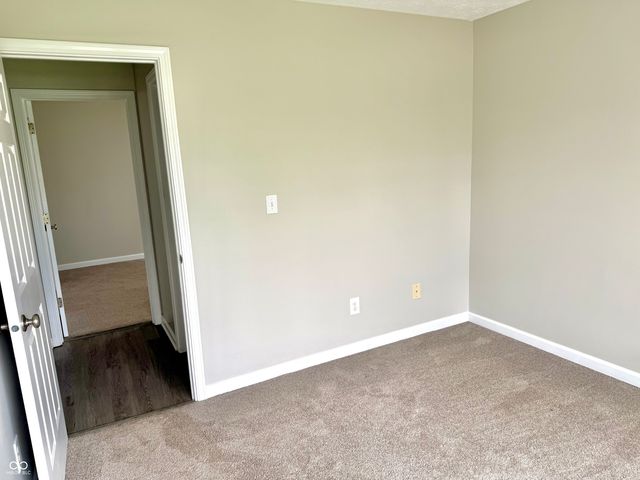 6027 Lakeside Manor Avenue, Indianapolis, IN 46254