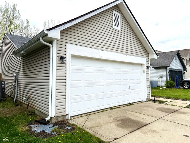 6027 Lakeside Manor Avenue, Indianapolis, IN 46254