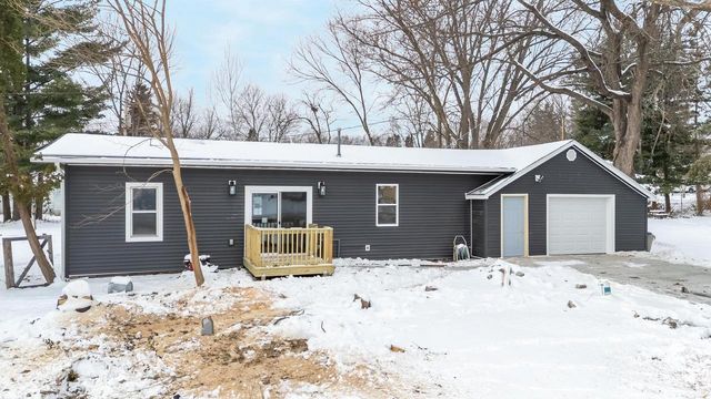 161 S JOHNSON STREET, Berlin, WI 54923