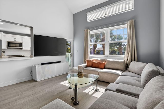 805 Mainsail Circle, Jupiter, FL 33477