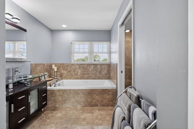 805 Mainsail Circle, Jupiter, FL 33477