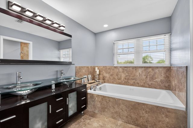 805 Mainsail Circle, Jupiter, FL 33477