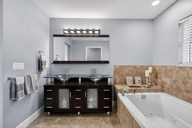 805 Mainsail Circle, Jupiter, FL 33477