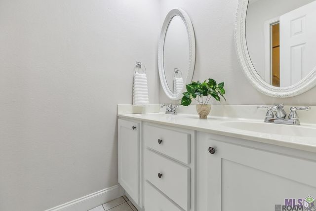 17365 Levern Stafford Rd, Prairieville, LA 70769