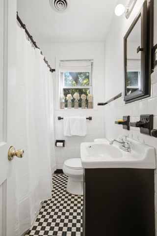 68 Avondale Avenue, Charleston, SC 29407