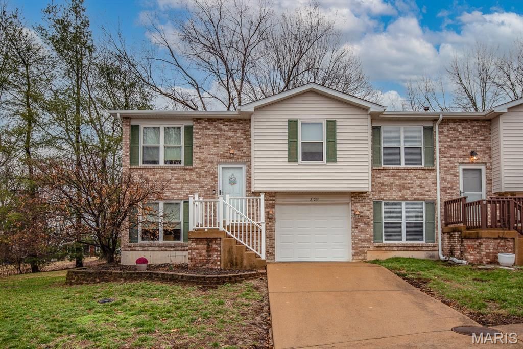 2123 Berrywood Court, Arnold, MO 63010