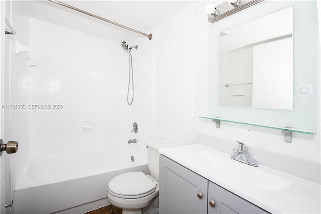 1720 N River Drive 607, Miami, FL 33125