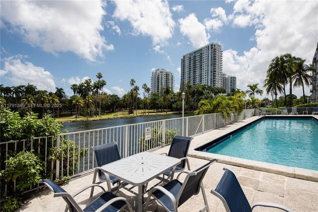 1720 N River Drive 607, Miami, FL 33125