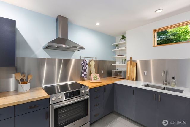 6029 45th Avenue SW, Seattle, WA 98136