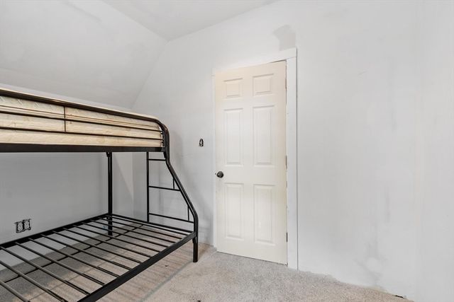 15 Redman Pl, Fitchburg, MA 01420