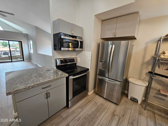 10301 N 70TH Street 224, Paradise Valley, AZ 85253