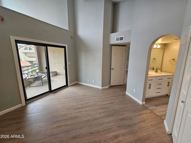 10301 N 70TH Street 224, Paradise Valley, AZ 85253