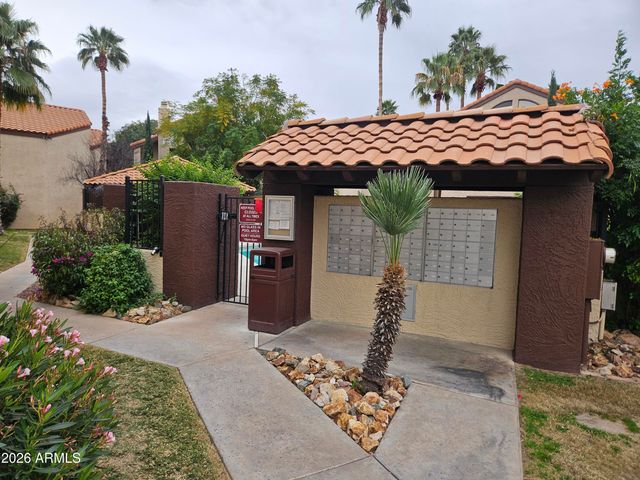 10301 N 70TH Street 224, Paradise Valley, AZ 85253