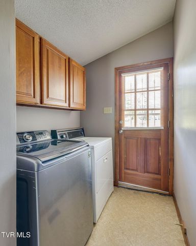 315 9th Street, Erwin, TN 37650