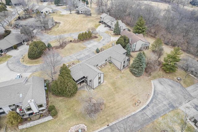 314 Country View Court, Janesville, WI 53548