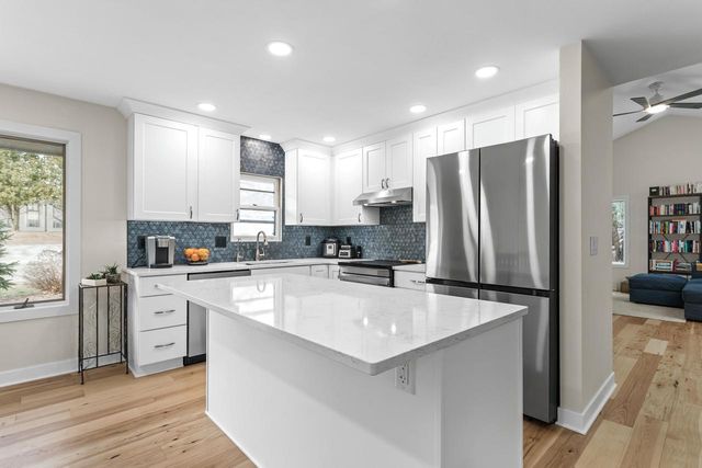 314 Country View Court, Janesville, WI 53548