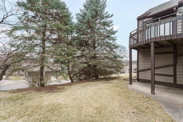 314 Country View Court, Janesville, WI 53548