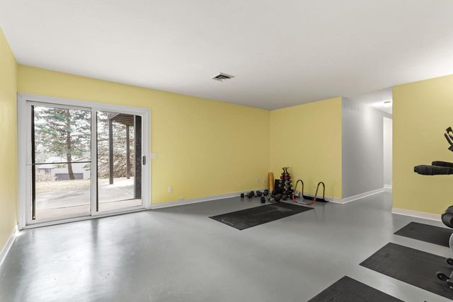 314 Country View Court, Janesville, WI 53548