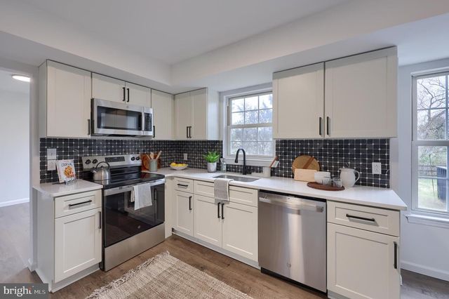 40 GUNPOWDER LN, Reading, PA 19606