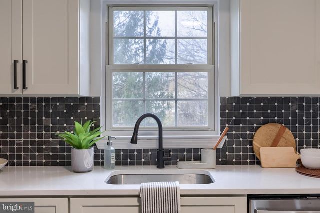 40 GUNPOWDER LN, Reading, PA 19606