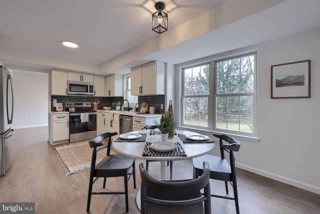 40 GUNPOWDER LN, Reading, PA 19606