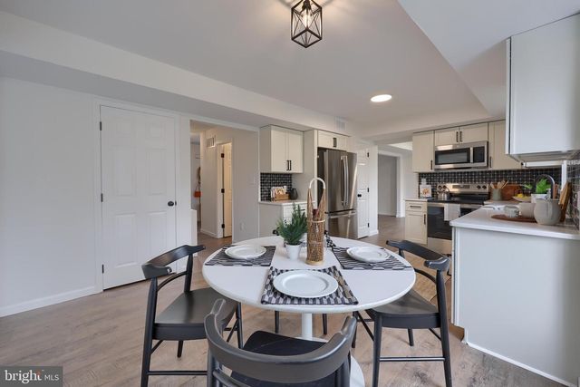 40 GUNPOWDER LN, Reading, PA 19606