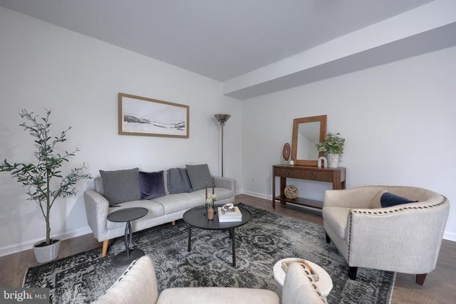 40 GUNPOWDER LN, Reading, PA 19606