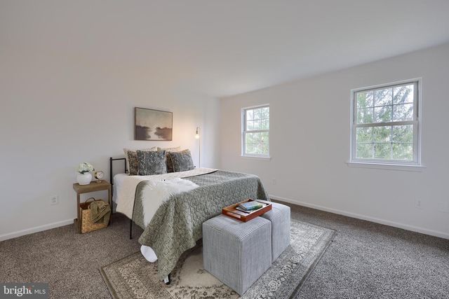 40 GUNPOWDER LN, Reading, PA 19606