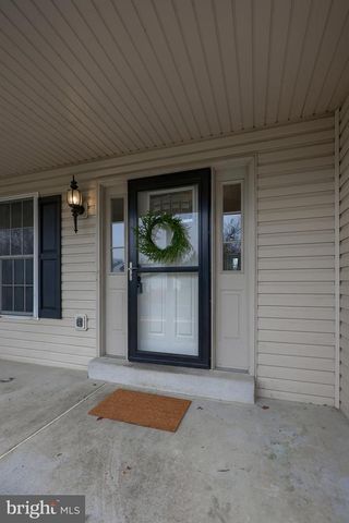 40 GUNPOWDER LN, Reading, PA 19606