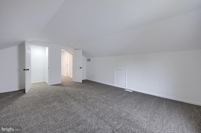 40 GUNPOWDER LN, Reading, PA 19606