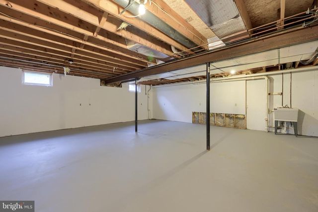 40 GUNPOWDER LN, Reading, PA 19606