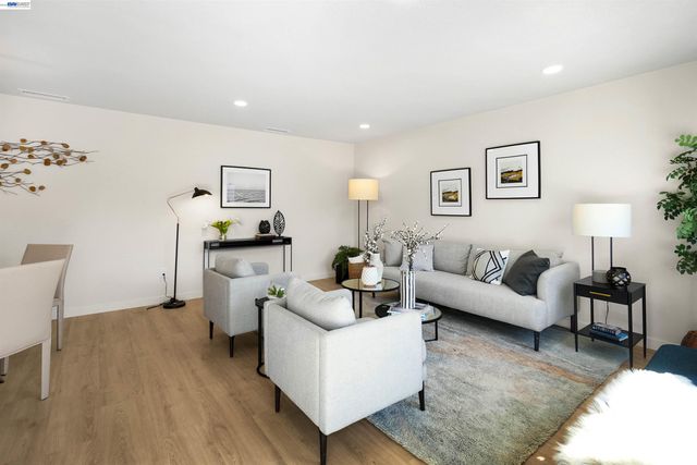 31265 Lily St, Union City, CA 94587