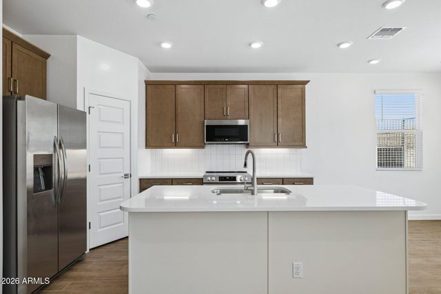 32673 N SMOKE VIEW Trail, Peoria, AZ 85383