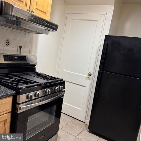 3204 HENDERSON AVE, Silver Spring, MD 20902