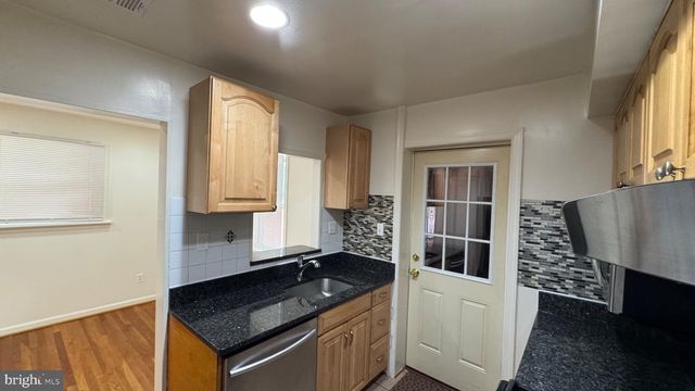 3204 HENDERSON AVE, Silver Spring, MD 20902