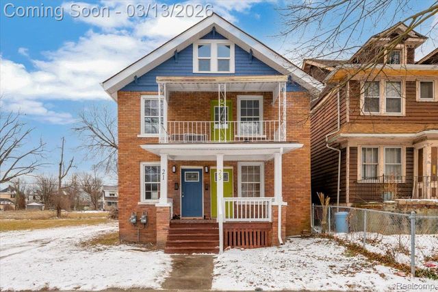 21 North Street, Highland Park, MI 48203