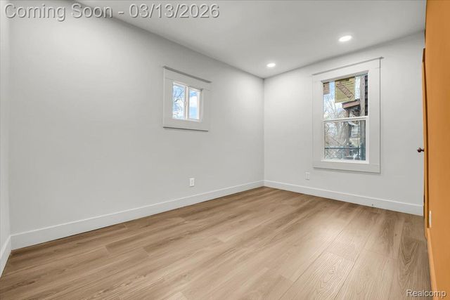 21 North Street, Highland Park, MI 48203