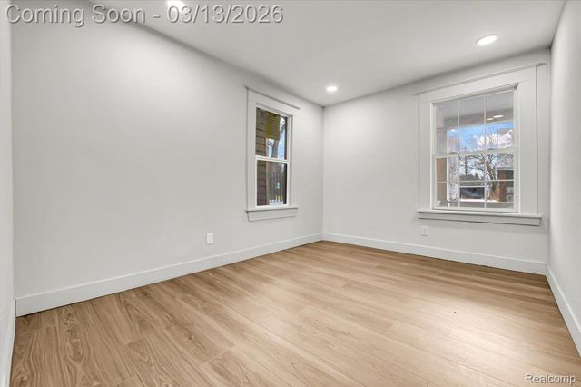 21 North Street, Highland Park, MI 48203