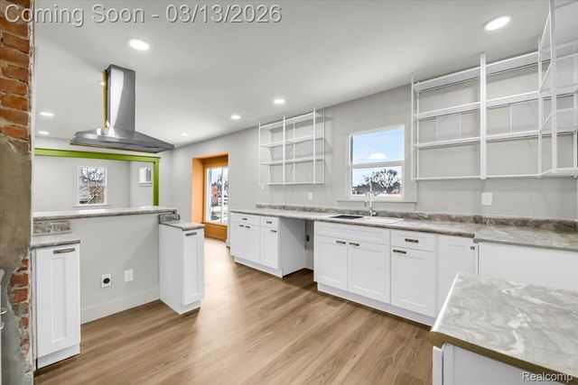 21 North Street, Highland Park, MI 48203