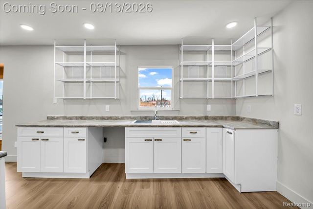 21 North Street, Highland Park, MI 48203
