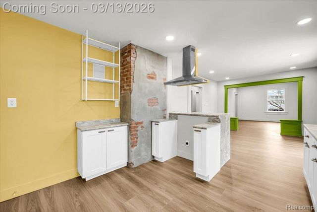 21 North Street, Highland Park, MI 48203