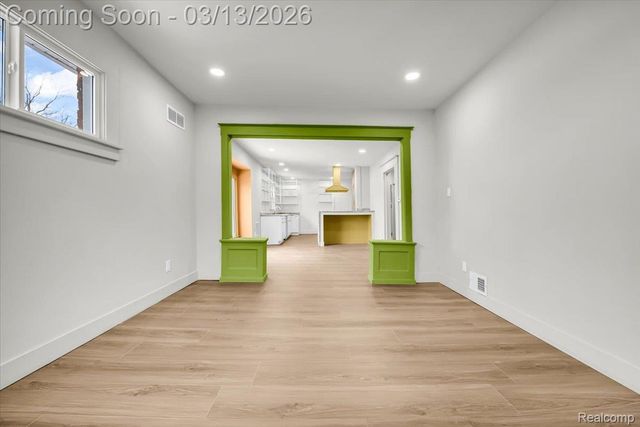 21 North Street, Highland Park, MI 48203
