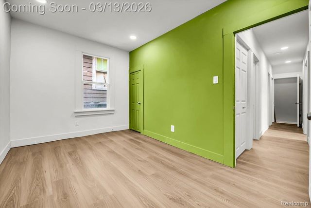 21 North Street, Highland Park, MI 48203