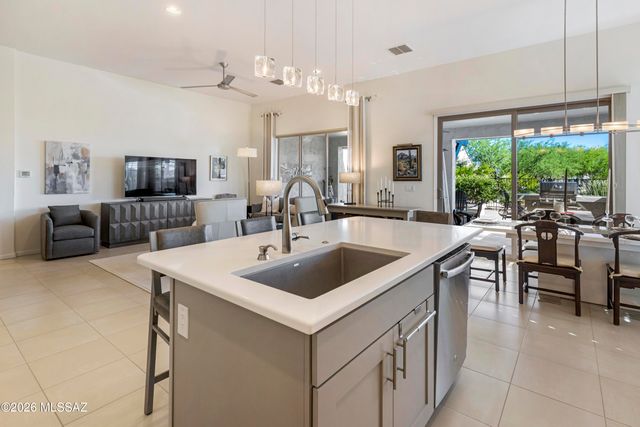 32905 S Hyrax, Oracle, AZ 85623