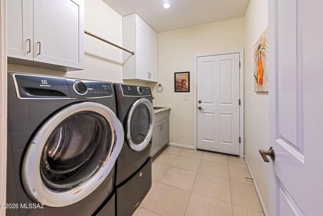 32905 S Hyrax, Oracle, AZ 85623